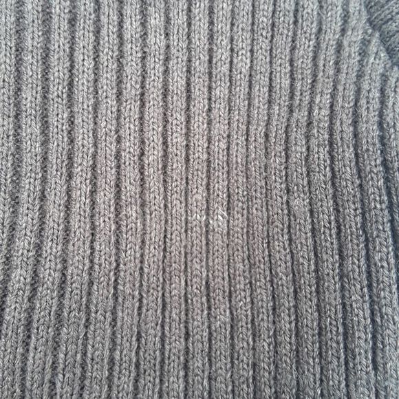 Essentials by Milano Faux fur vest - Picture 10 of 10